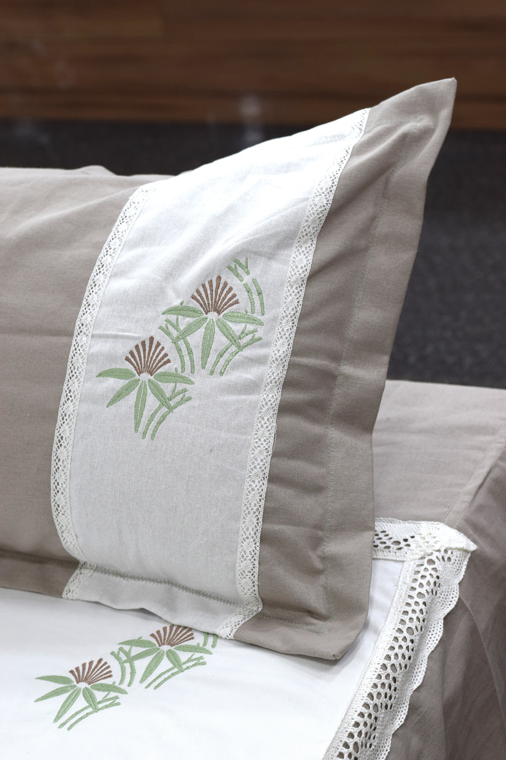 Elegant Embroidered King Size Bedsheet Set with Pillow Covers – Soft Cotton Blend Bedspread | Beige & White Floral Design