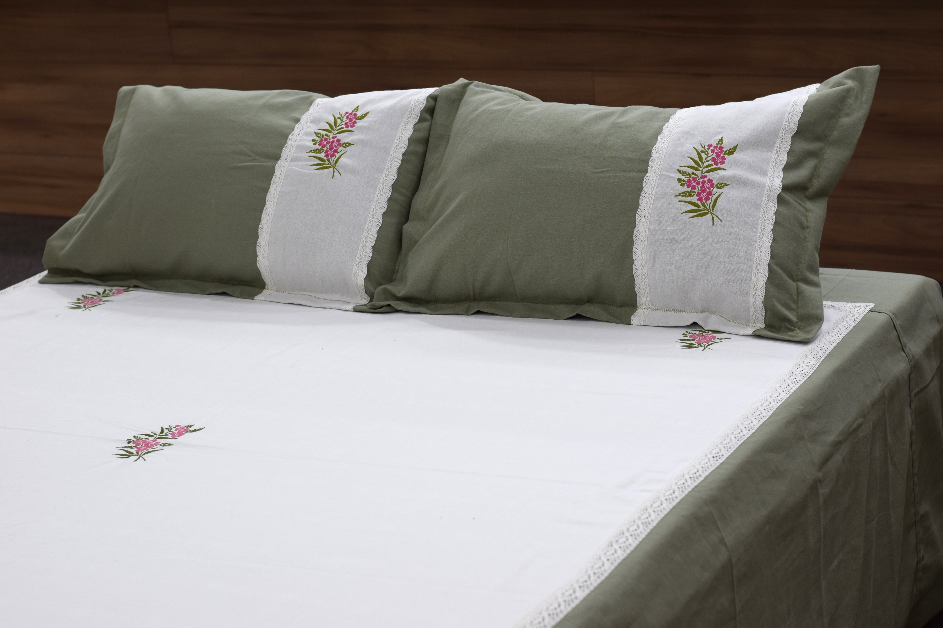 Elegant Floral Embroidered King Size Bedspread Set – White & Sage Green | Premium Cotton Bedding with Pillow Covers