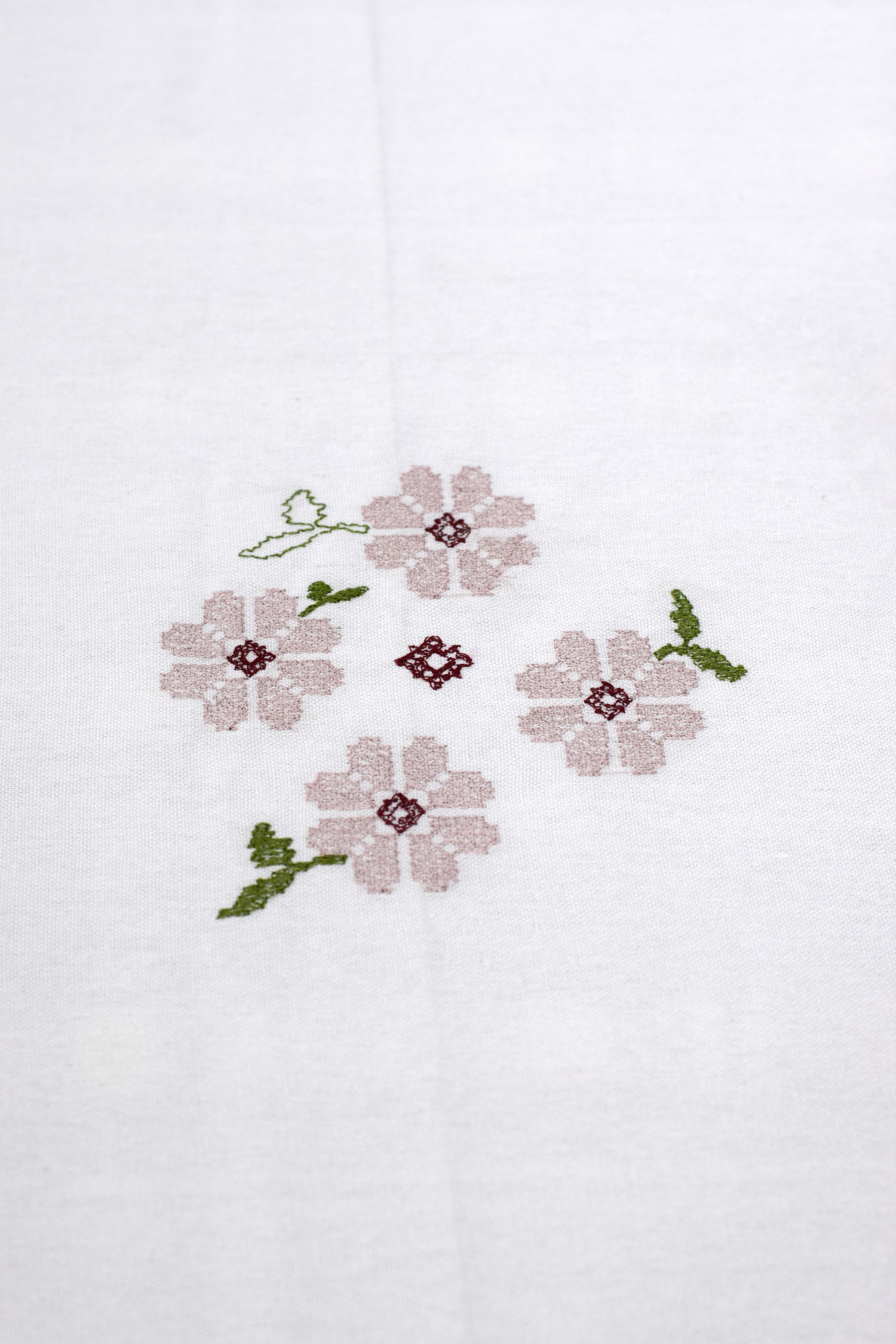 Elegant Floral Embroidered King Size Bedspread Set with 2 Pillow Covers – White & Blush Pink