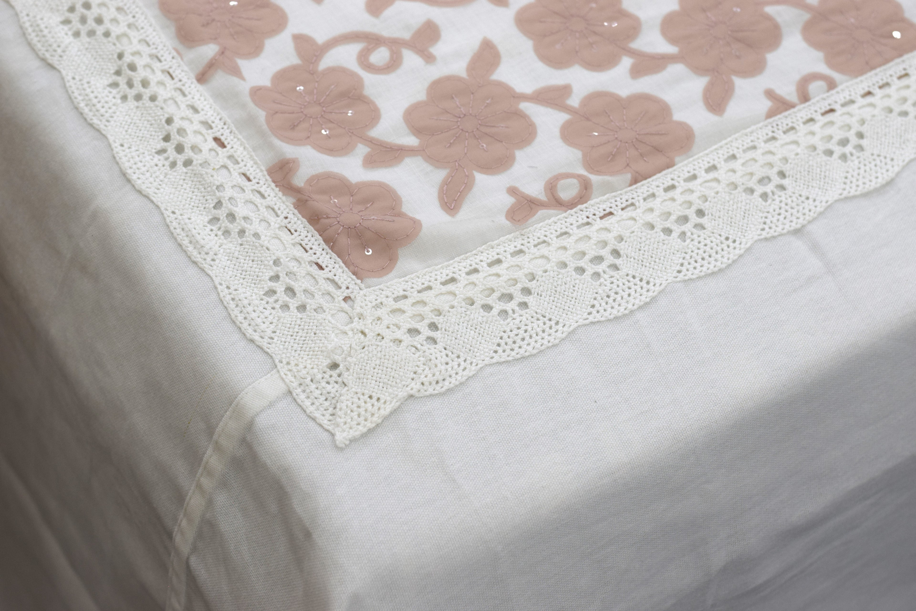 Elegant Floral Embroidered King Size Bedspread Set with 2 Pillow Covers – White & Blush Pink