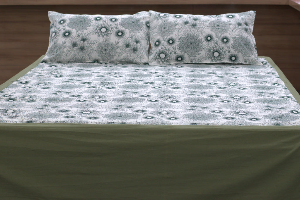 King Size Grey Floral Printed Bedsheet with 2 Pillow Covers | Elegant Botanical Design