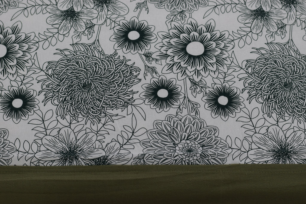 King Size Grey Floral Printed Bedsheet with 2 Pillow Covers | Elegant Botanical Design