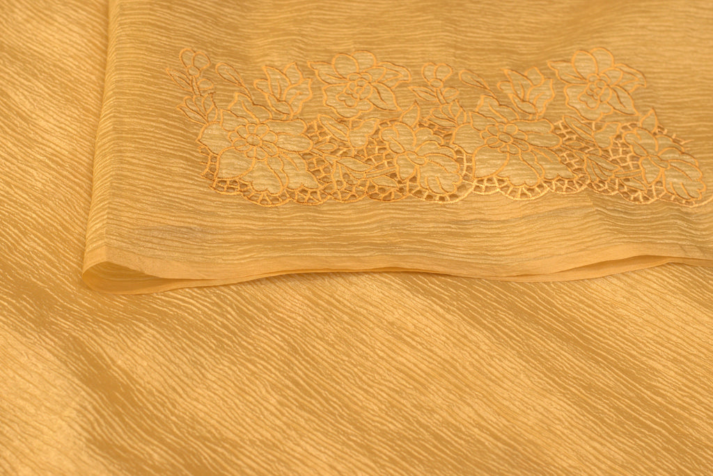 Elegant Crushed Organza Saree with Floral Lace Border – Premium Party & Occasion Wear