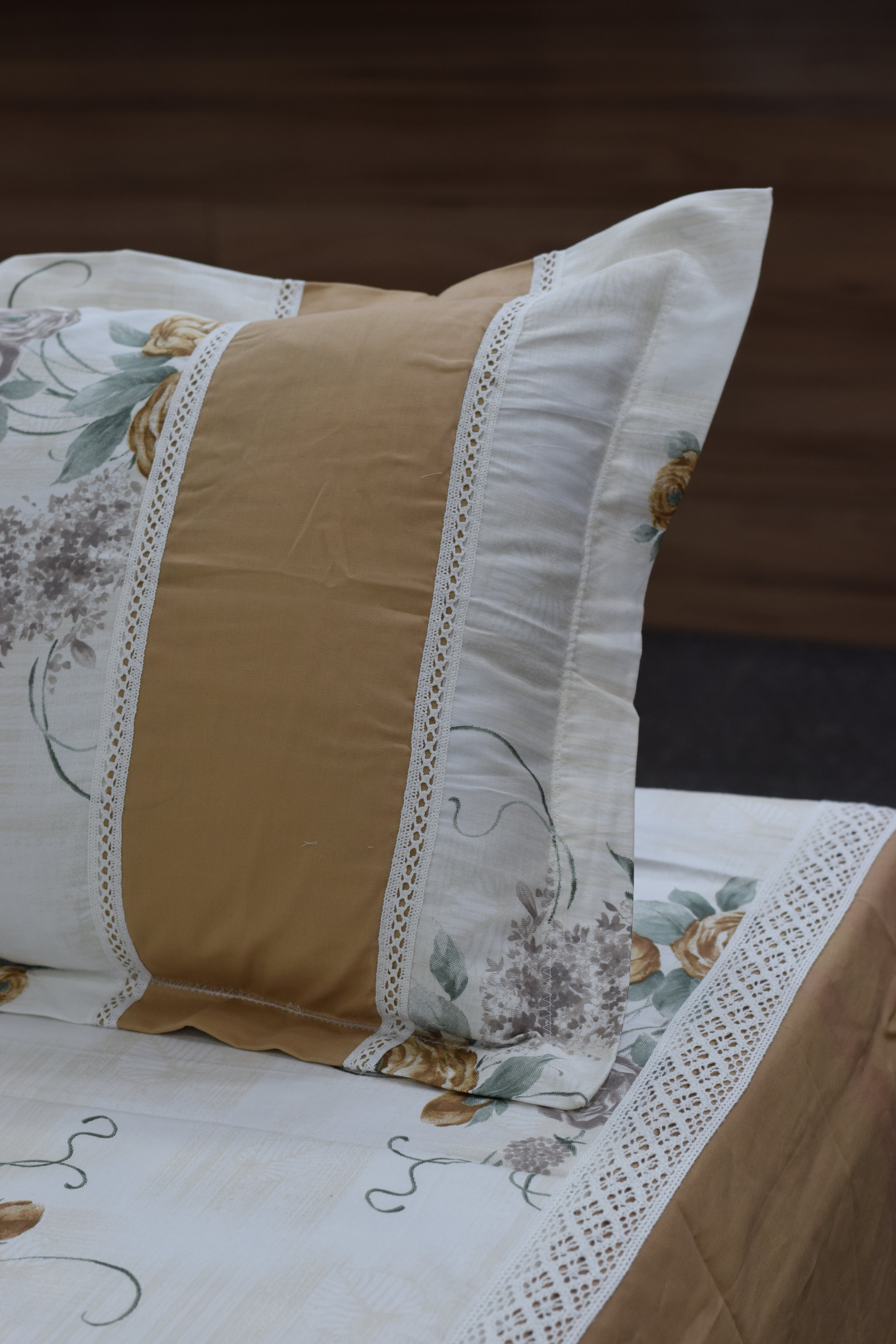 Elegant Beige Floral Queen Size Bedspread with Pillow Covers | Blend Bedding Set