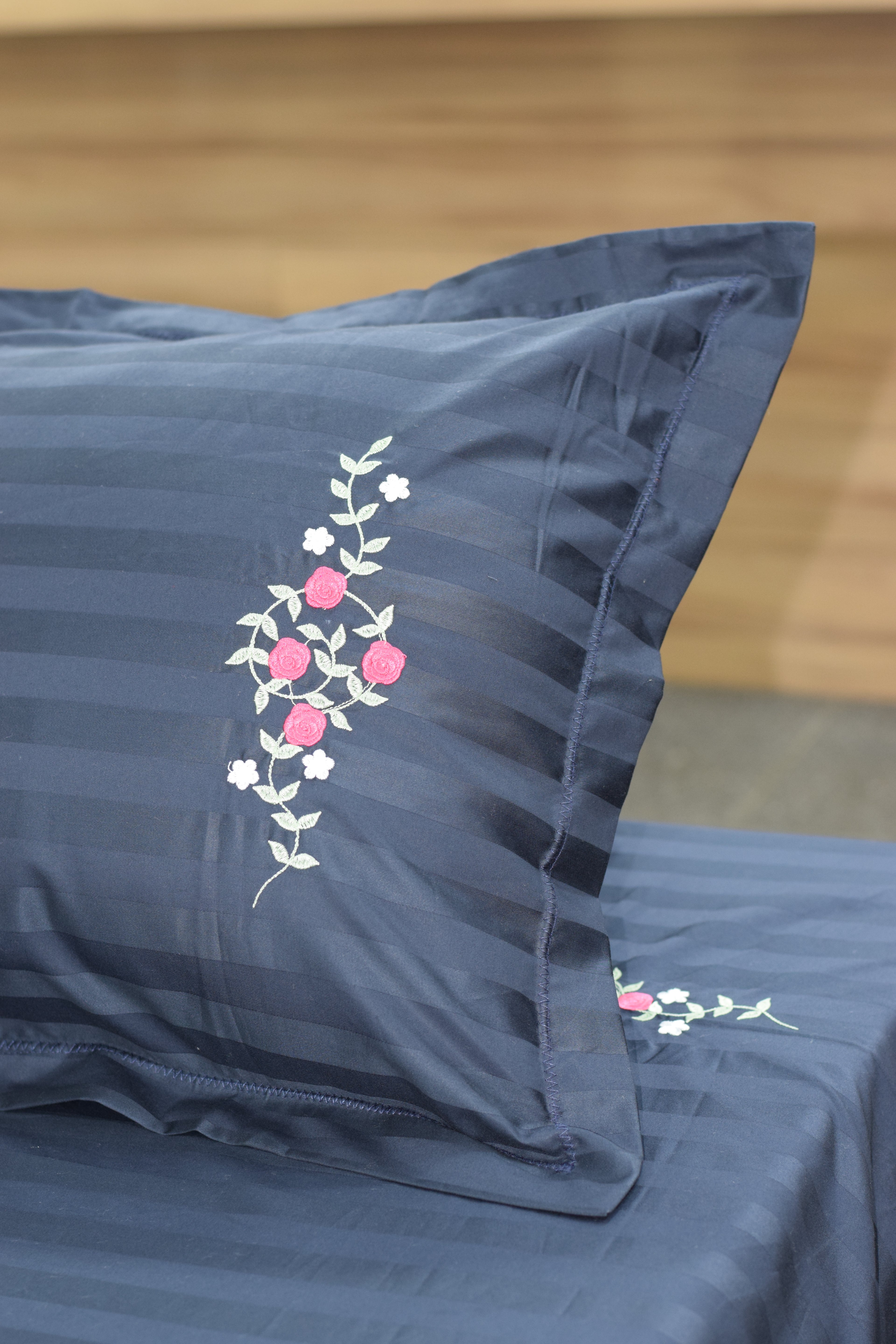 Elegant Navy Blue Embroidered King Size Bedspread Set with Pillow Covers