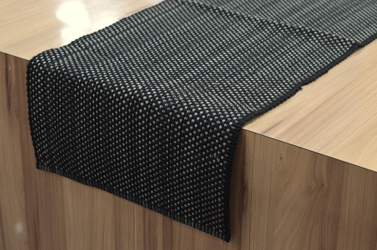 Black & Grey Woven Table Runner – 100 × 35 cm