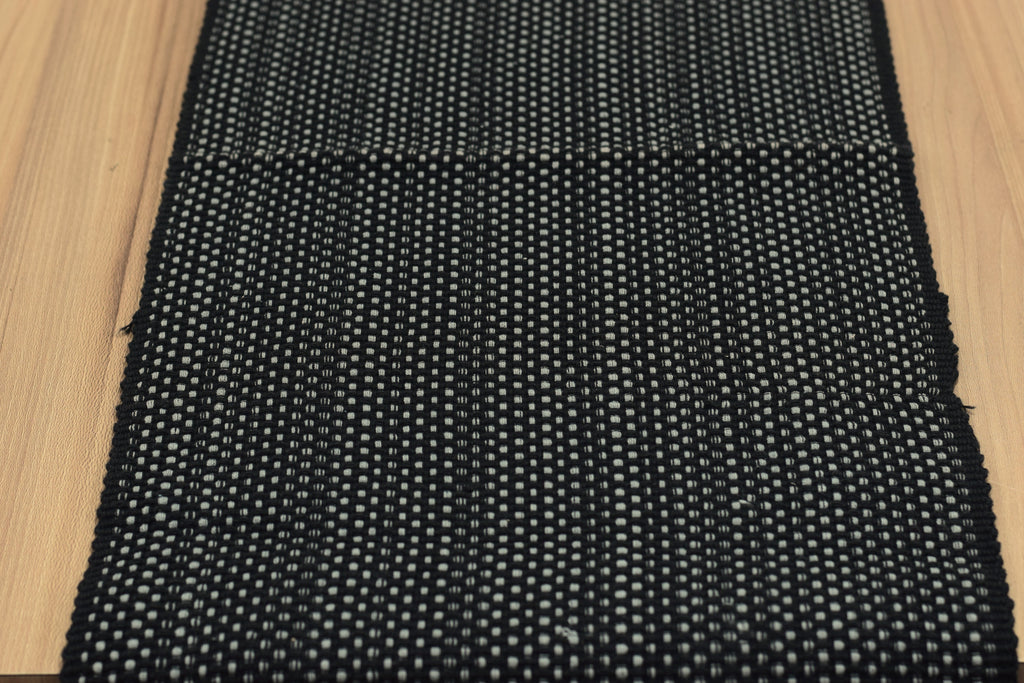 Black & Grey Woven Table Runner – 100 × 35 cm