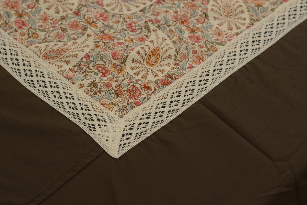 Elegant Floral King Size Bedspread Set with Pillow Covers – Brown & Beige Cotton Blend Bedding