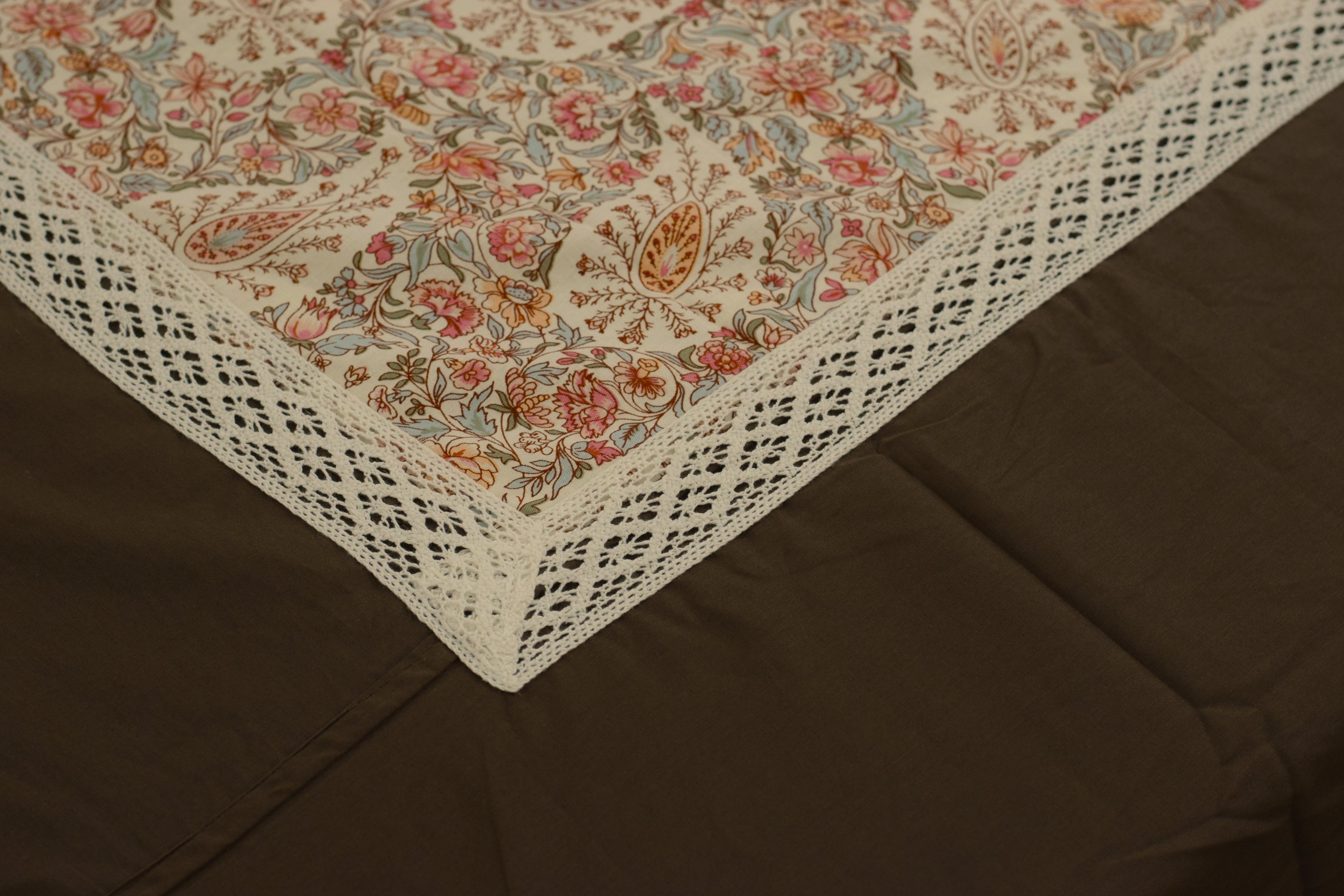 Elegant Floral King Size Bedspread Set with Pillow Covers – Brown & Beige Cotton Blend Bedding