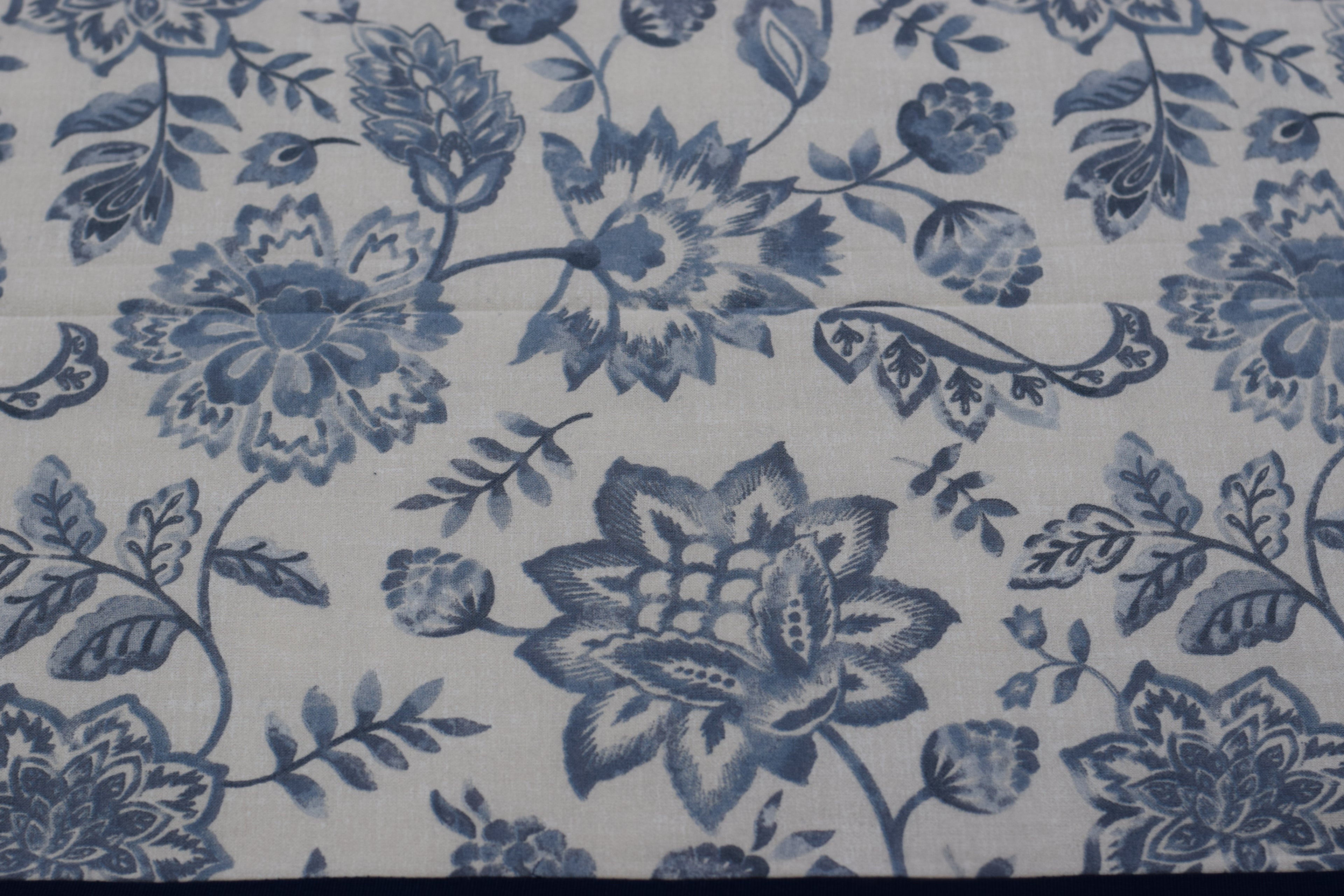 King Size Blue Floral Printed Bedsheet with 2 Pillow Covers – Elegant Cotton Blend Bed Sheet Set
