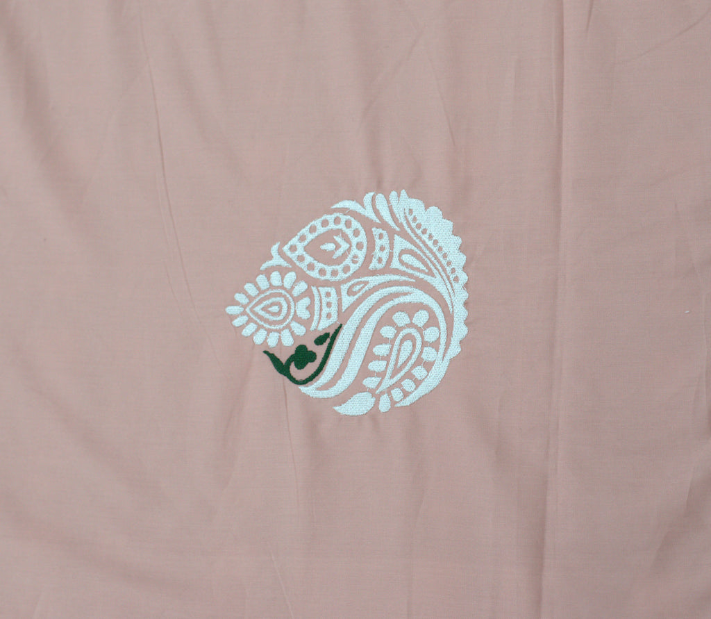 King Size  Bedspread – Floral Printed with Pink Center Design (102 × 106 Inch)