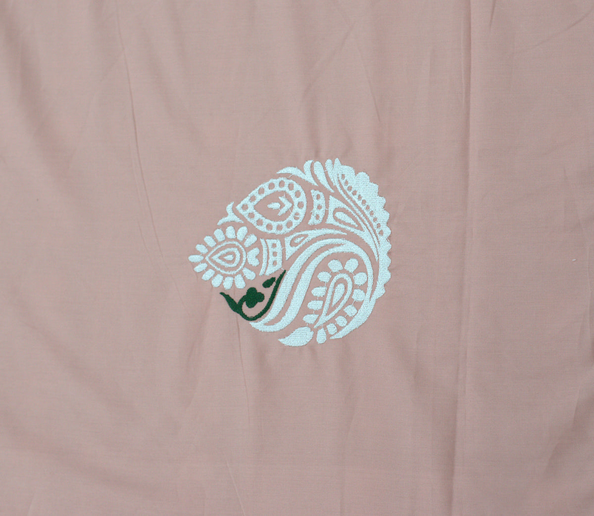 King Size  Bedspread – Floral Printed with Pink Center Design (102 × 106 Inch)