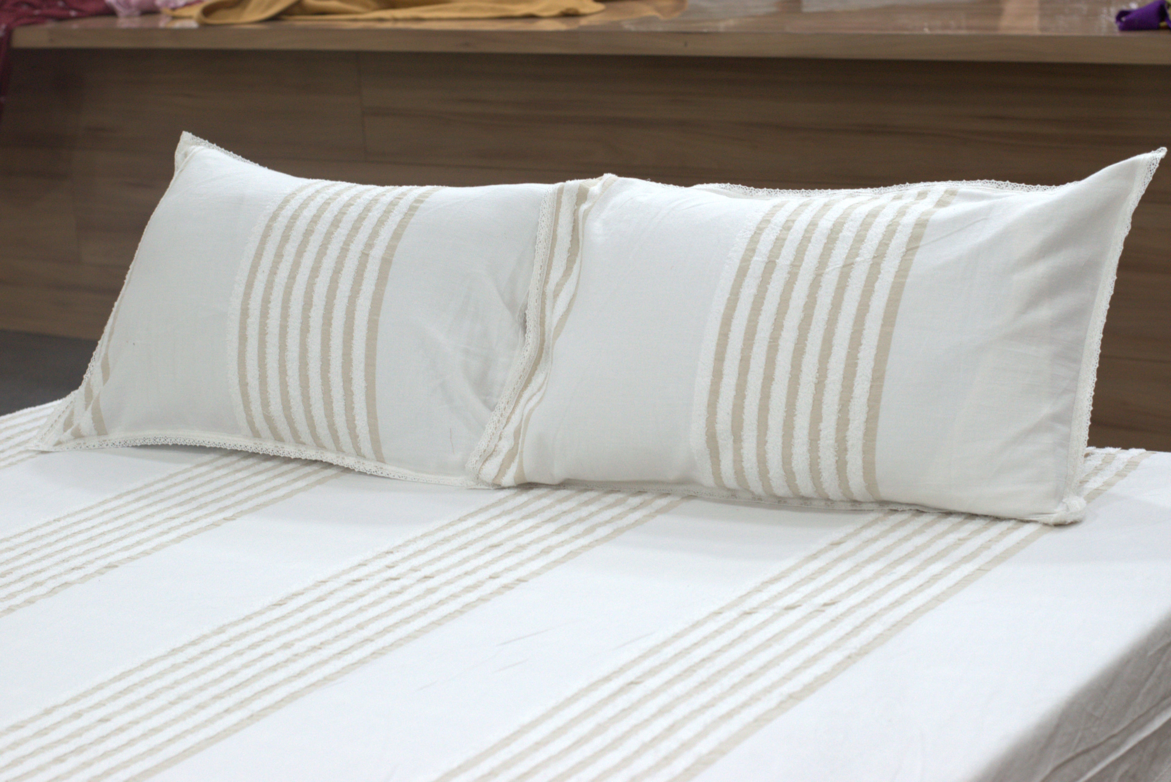 Premium Cotton King Size Bedspread with Textured Stripes & Lace Border – White & Beige