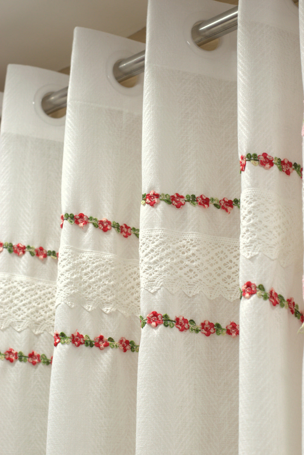 Elegant White Semi Linen Door Curtain with Floral Lace Embroidery – 4 x 7 Feet