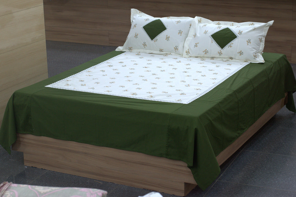 Premium King Size Olive Green & Cream Floral Bedspread Set - 3 Piece Cotton Blend (Includes 2 Pillow Covers)
