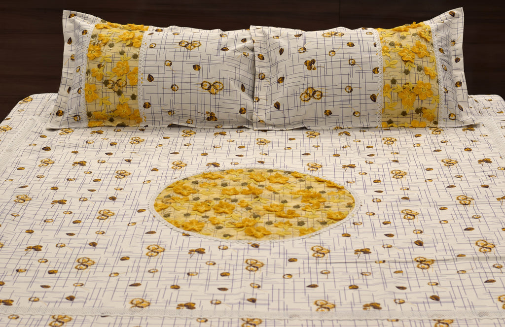 Cotton Blend Bedspread – Floral & Check Pattern with Yellow Center Design (94 × 96 Inch)