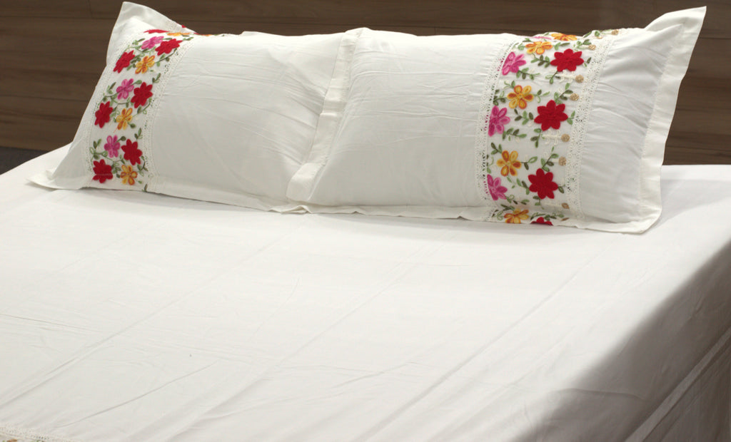 Cotton Blend King Size Bedspread – White with Floral Border | 100 × 116 Inches
