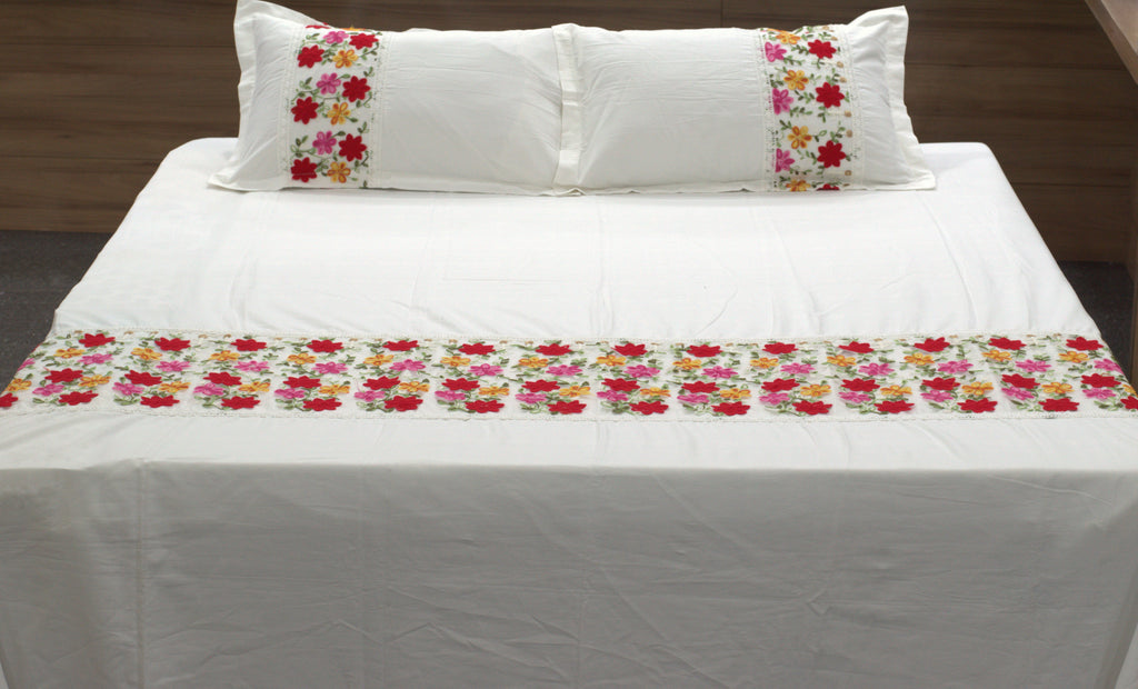Cotton Blend King Size Bedspread – White with Floral Border | 100 × 116 Inches