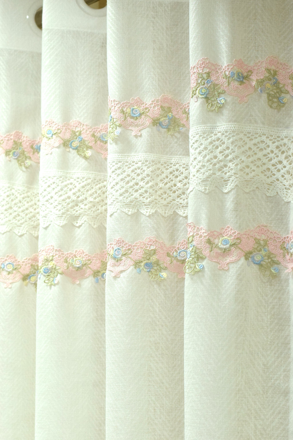 Elegant White Semi Linen Door Curtain with Floral Lace Embroidery – 4 x 7 Feet