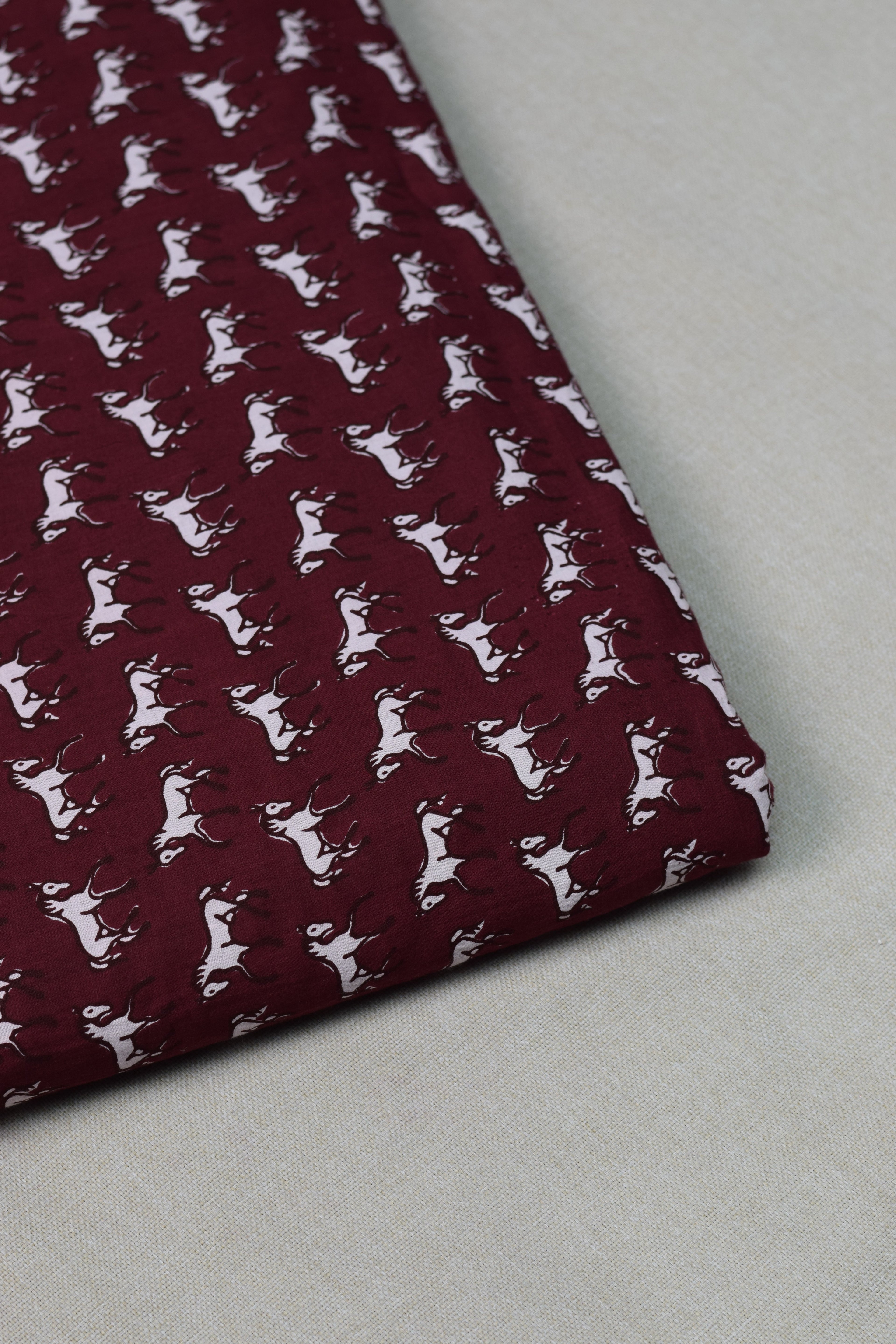 Maroon Horse Print Soft Cotton Top Material – 44" Width | 2.5 Meter Unstitched Fabric