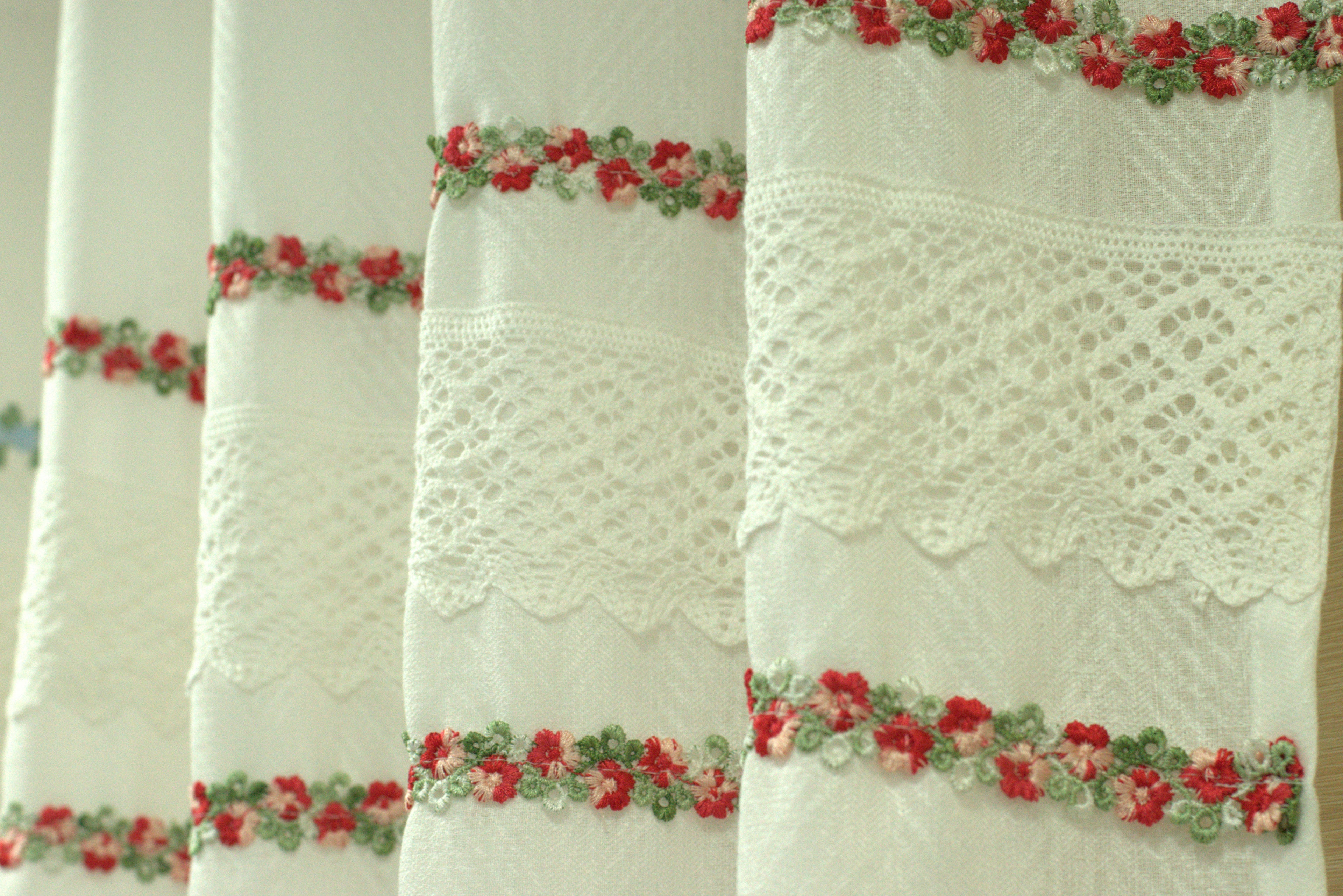 4x7 Semi Linen Door Curtain with Floral Embroidery & Lace Border – White