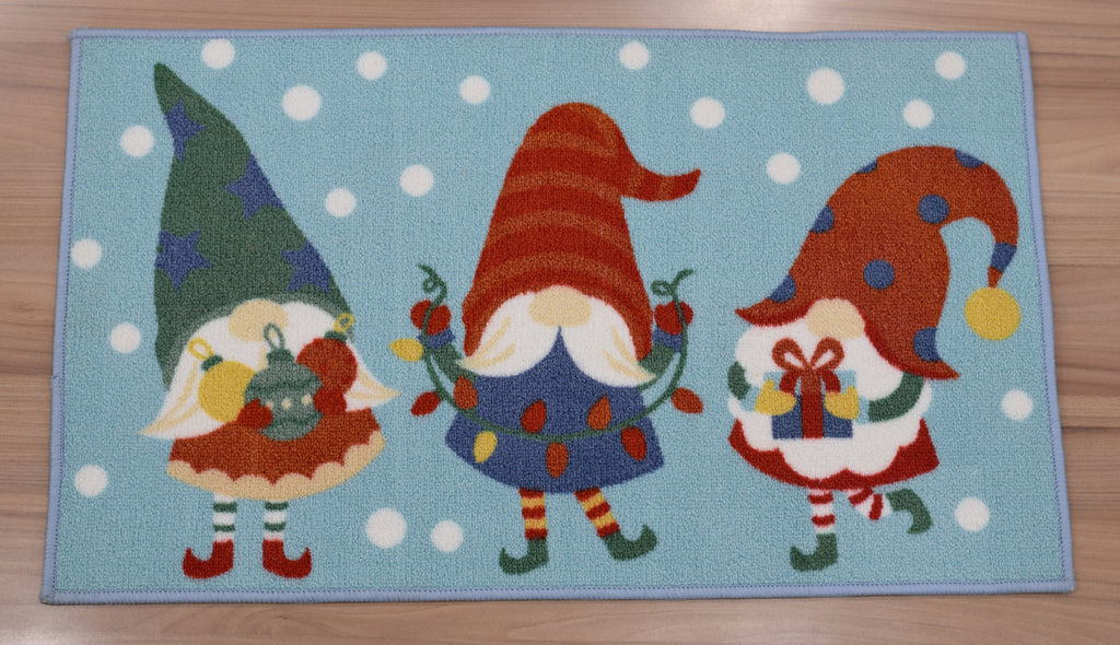 Festive Christmas Gnome Floor Mat – 70 × 40 cm | Non-Slip Decorative Holiday Rug