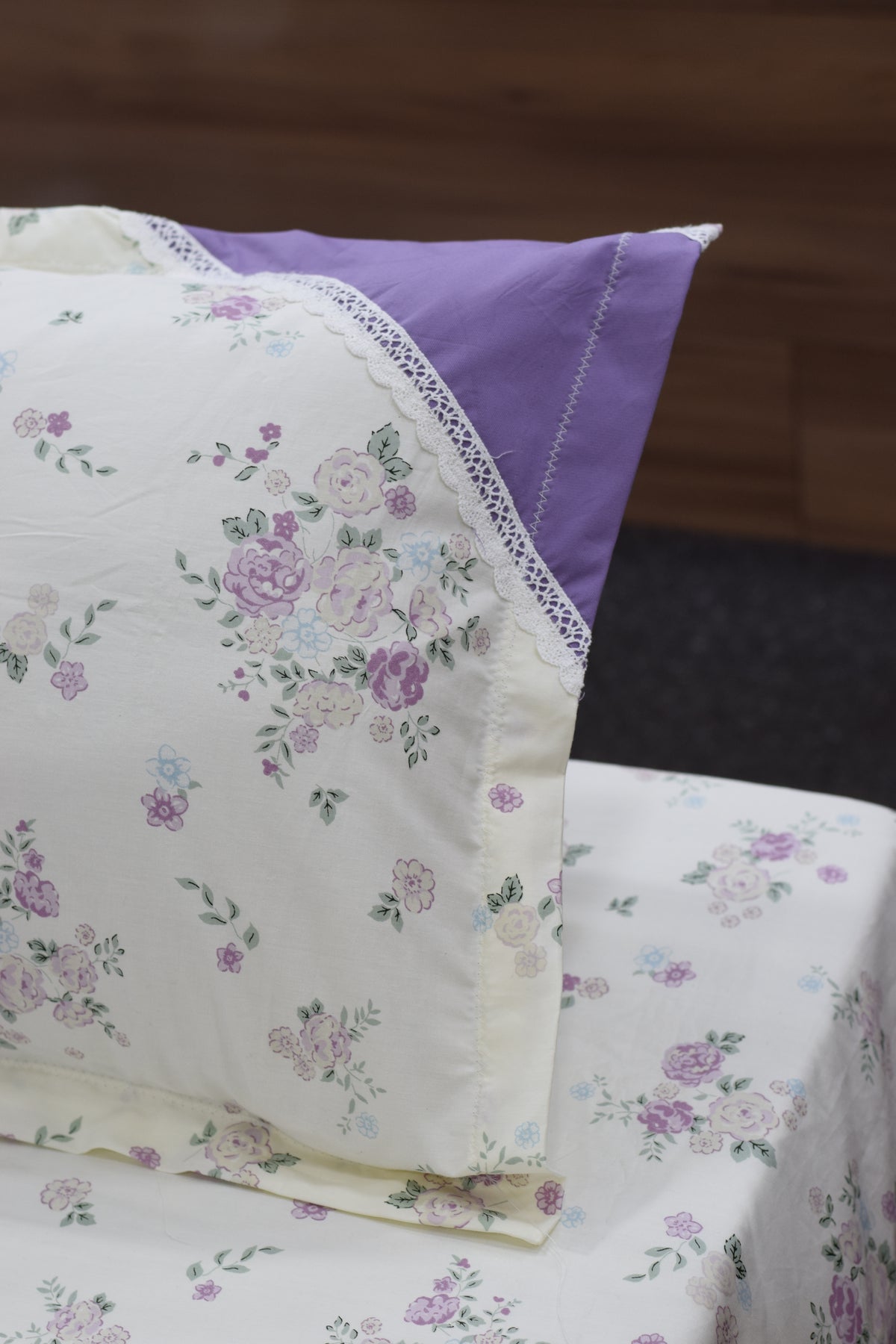 Premium Embroidered Lavender Floral Print King/Queen Bedsheet Set – Nushio by Pulpel