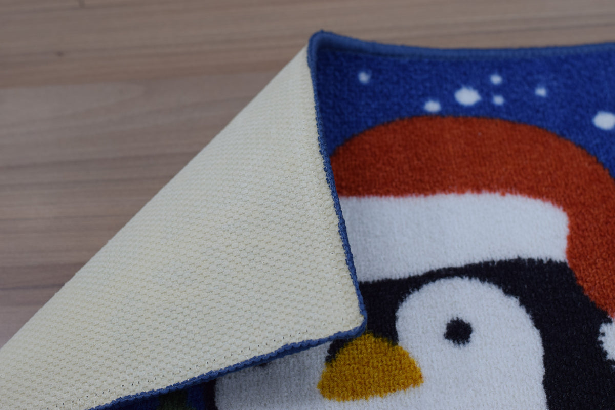 Christmas Penguin Floor Mat – Festive Snowy Winter Design | 70 × 40 cm