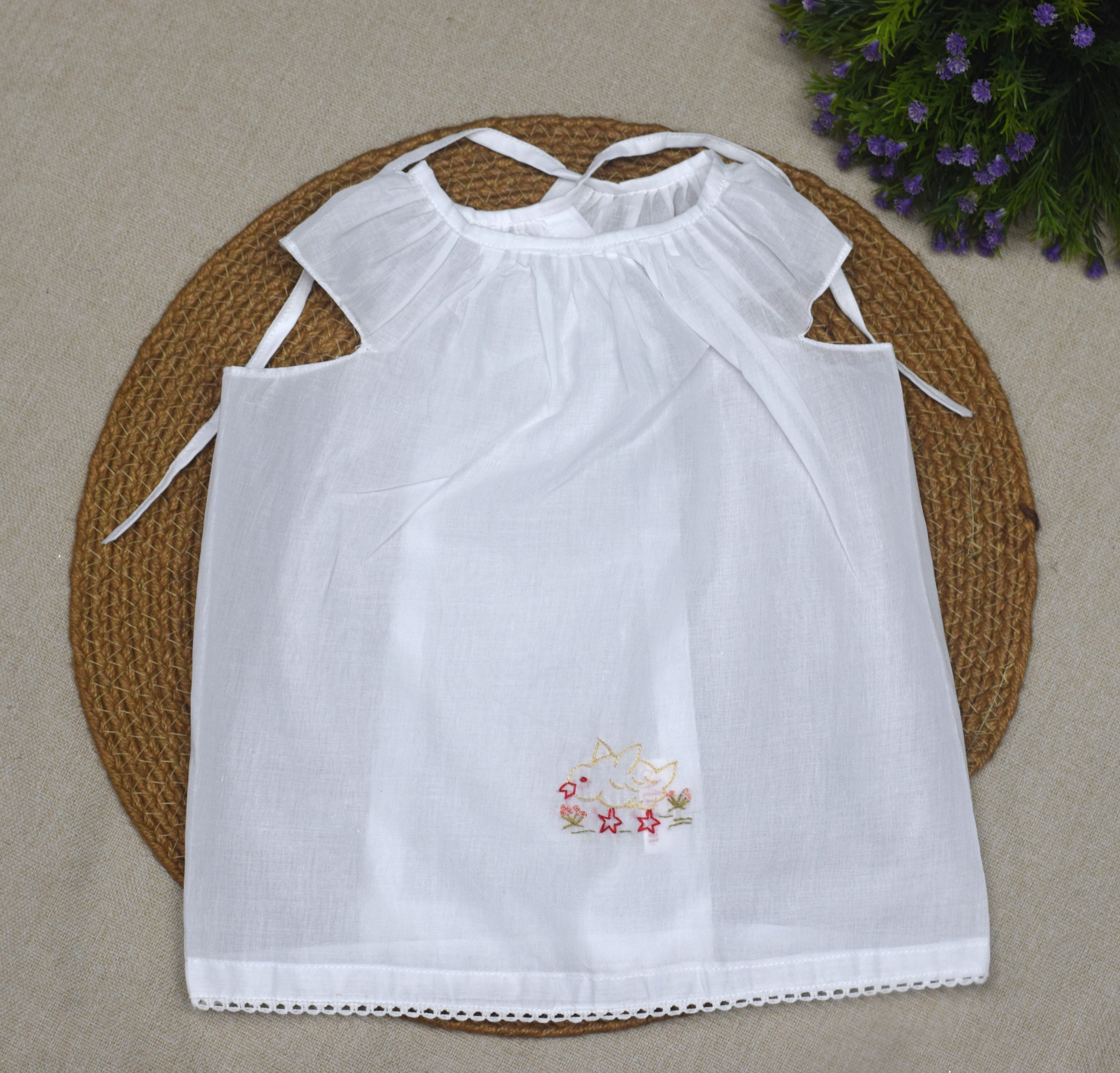 Kerala Traditional Kettuduppu for Kids – White Cotton Sleeveless Blouse with Embroidery (3 Designs)