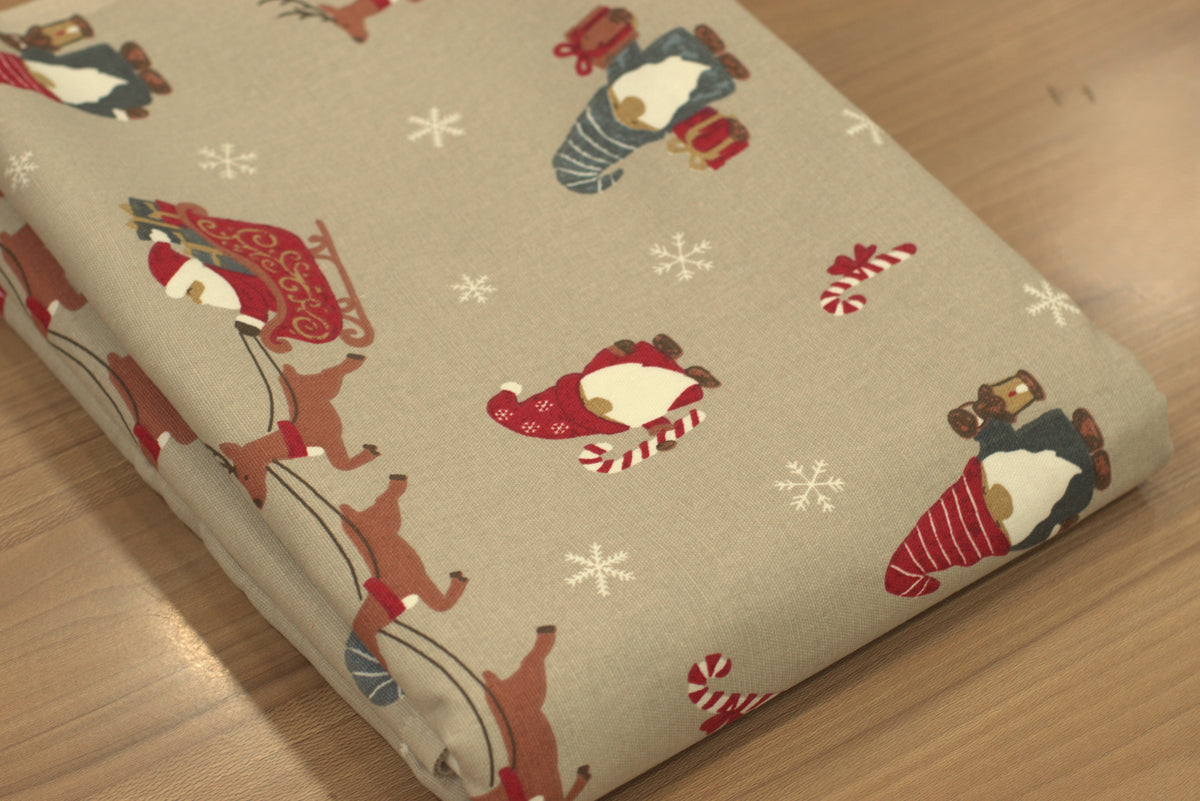 Christmas Santa & Reindeer Printed Fabric Running Material – 60 Inch Wide | Table Cloth, Table Runner & Cushion Cover Fabric