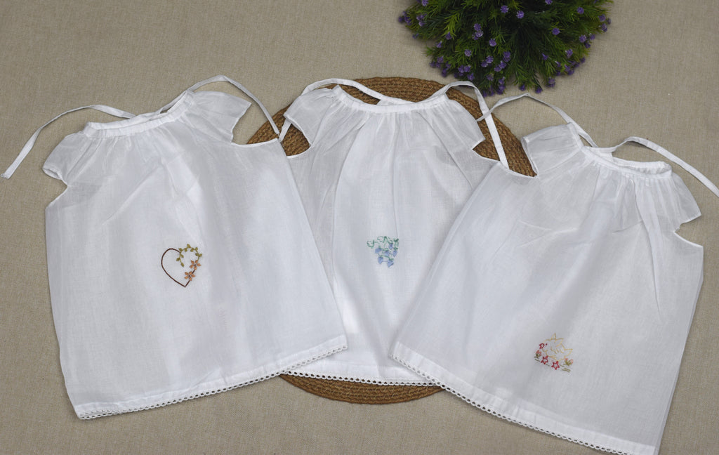 Kerala Traditional Kettuduppu for Kids – White Cotton Sleeveless Blouse with Embroidery (3 Designs)
