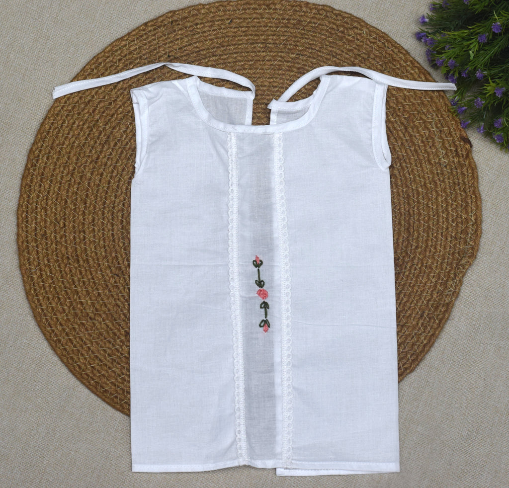 Kids Kerala Kettuduppu Blouse – Classic White with Floral Embroidery (3 Designs)