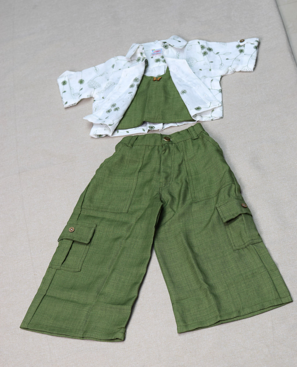 Girls Green 3-Piece Co-Ord Set with Printed Shirt & Cargo Pants