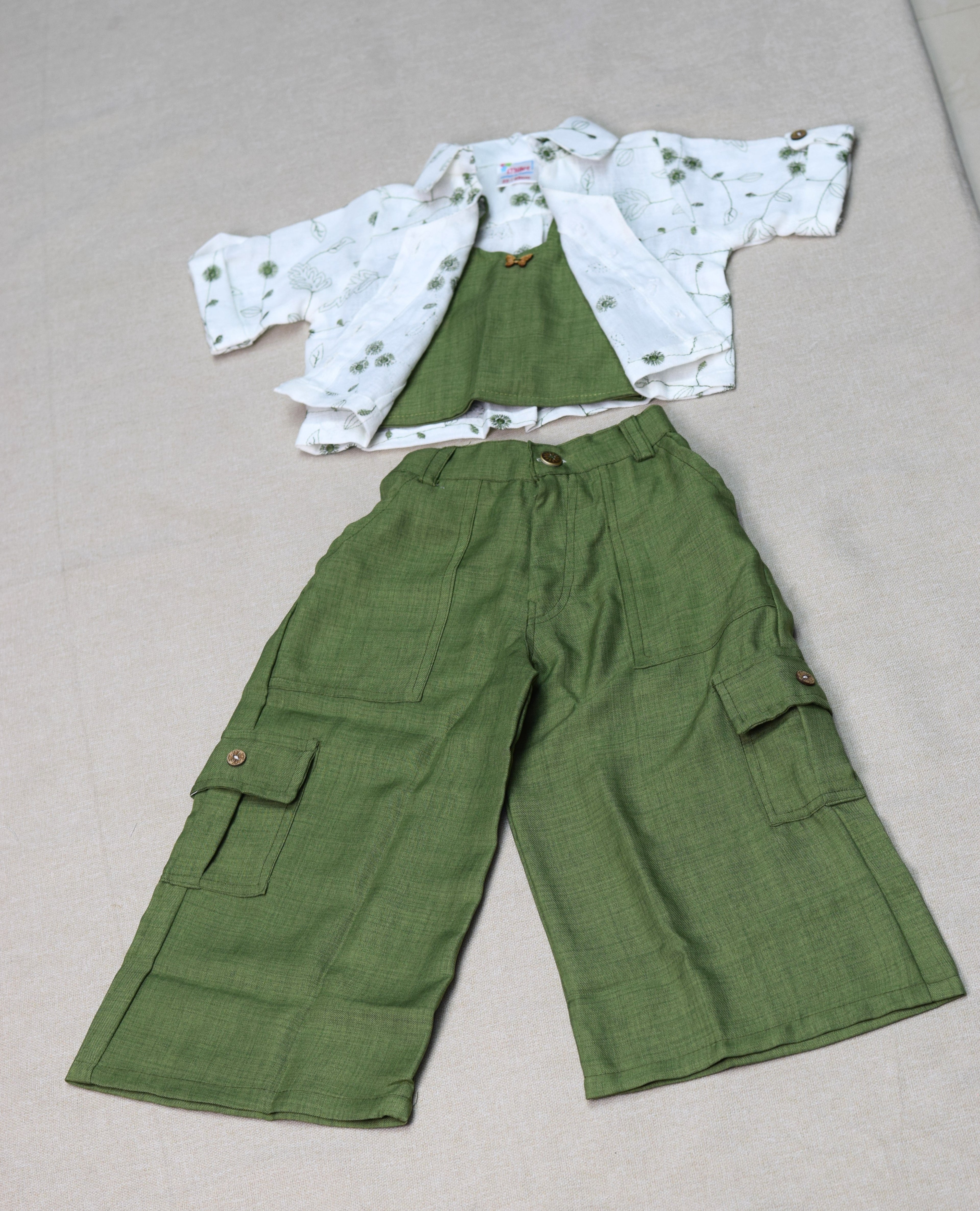 Girls Green 3-Piece Co-Ord Set with Printed Shirt & Cargo Pants