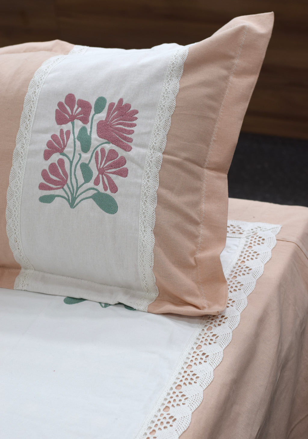 King Size Floral Embroidered Bedspread Set with 2 Pillow Covers | Peach & White |