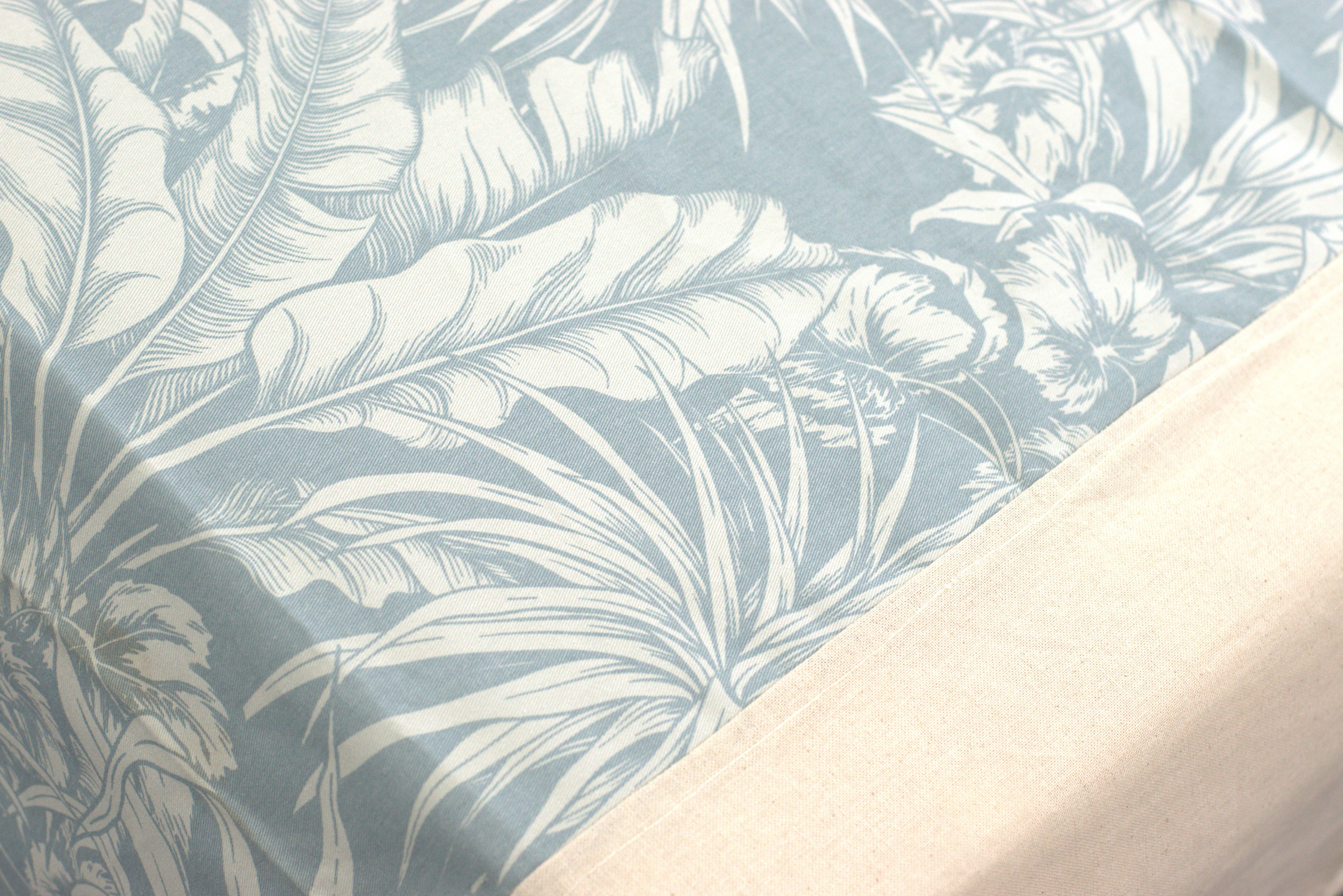 Queen Size Cotton Bedsheet with 2 Pillow Covers – Elegant Grey Tropical Leaf Print | Soft & Breathable
