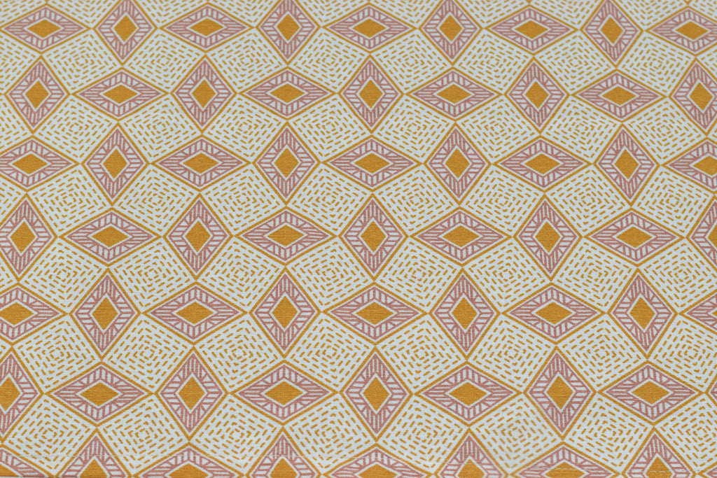 King Size Cotton Bedsheet with 2 Pillow Covers – Cream & Peach Geometric Print |