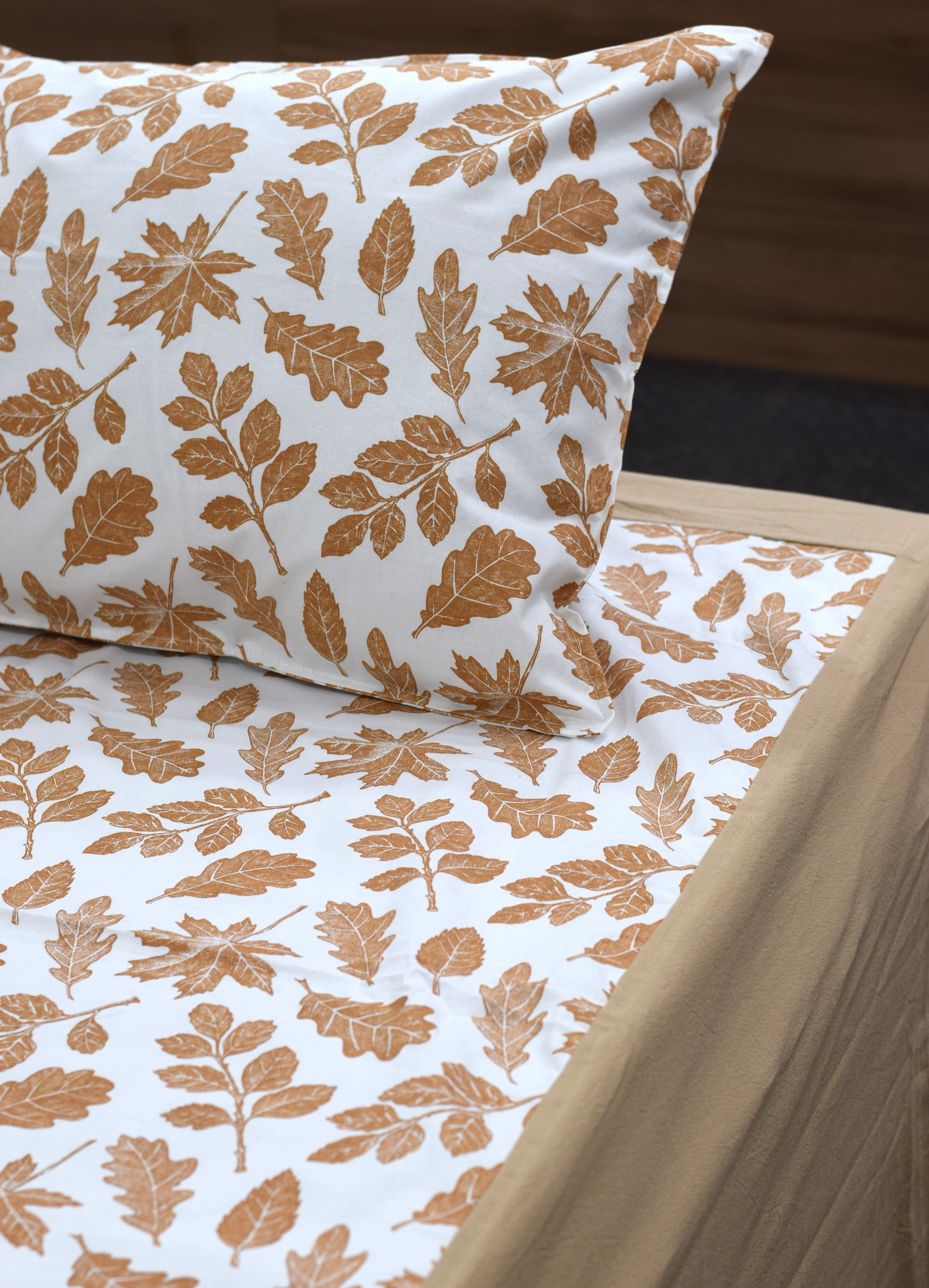 King Size Cotton Bedsheet with 2 Pillow Covers – White & Beige Leaf Print