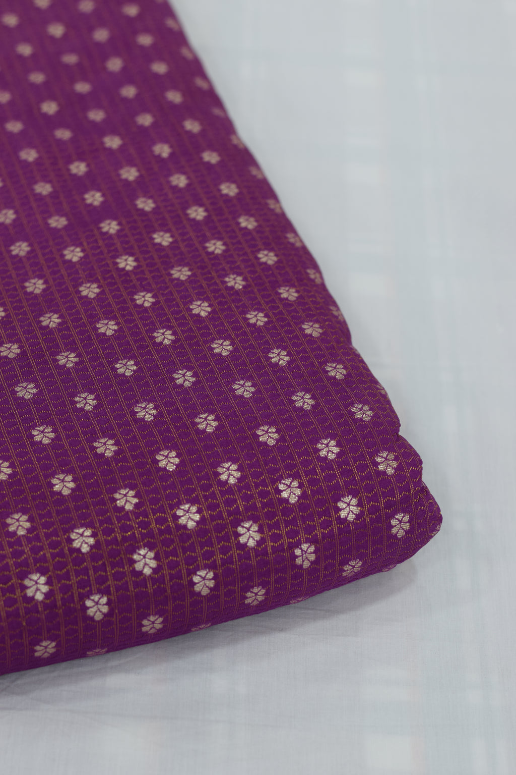 Premium Purple Brocade Silk Fabric with Floral Zari Weave – Blouse & Midi Fabric (1.10m / 1.50m / 2m)