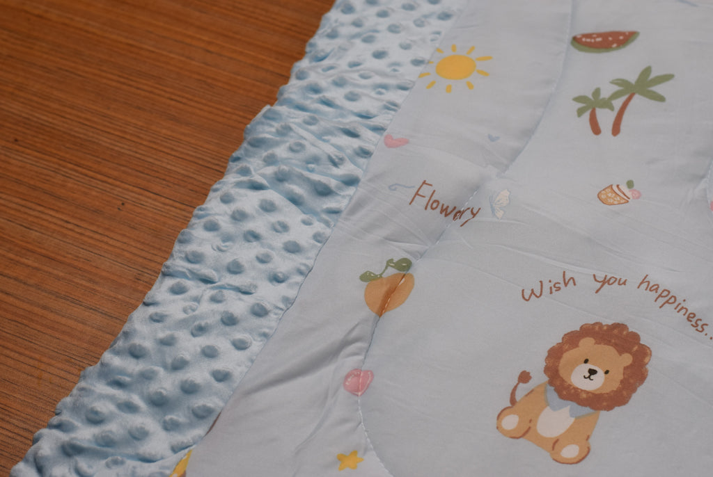 95 x 95 cm Ultra Soft Baby Minky Square Blanket – Plush Double Layer Receiving & Swaddle Blanket | Baby Blue Teddy Print