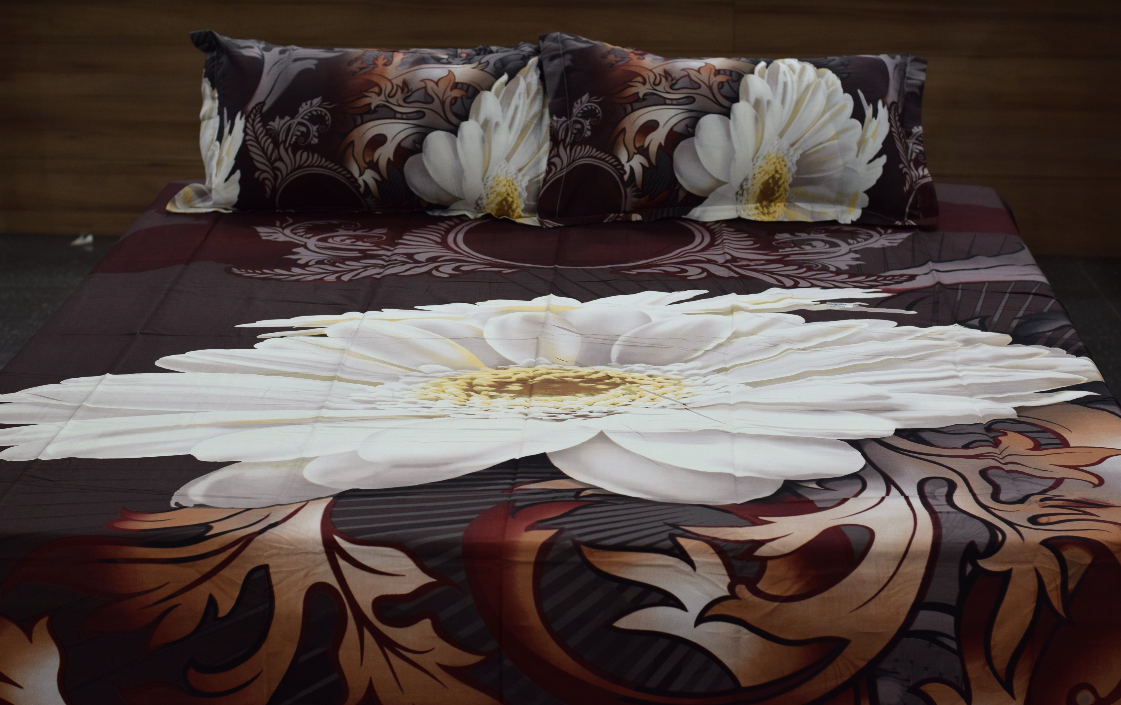 Floral Printed Double Bedspread with 2 Pillow Covers | White Daisy & Brown Leaf Design | 84 x 100 Inches