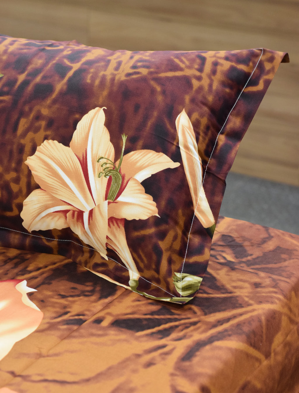 King Size Floral Printed Bedsheet with 2 Pillow Covers |  Comfortable Bed Sheet Set | Brown Lily Design
