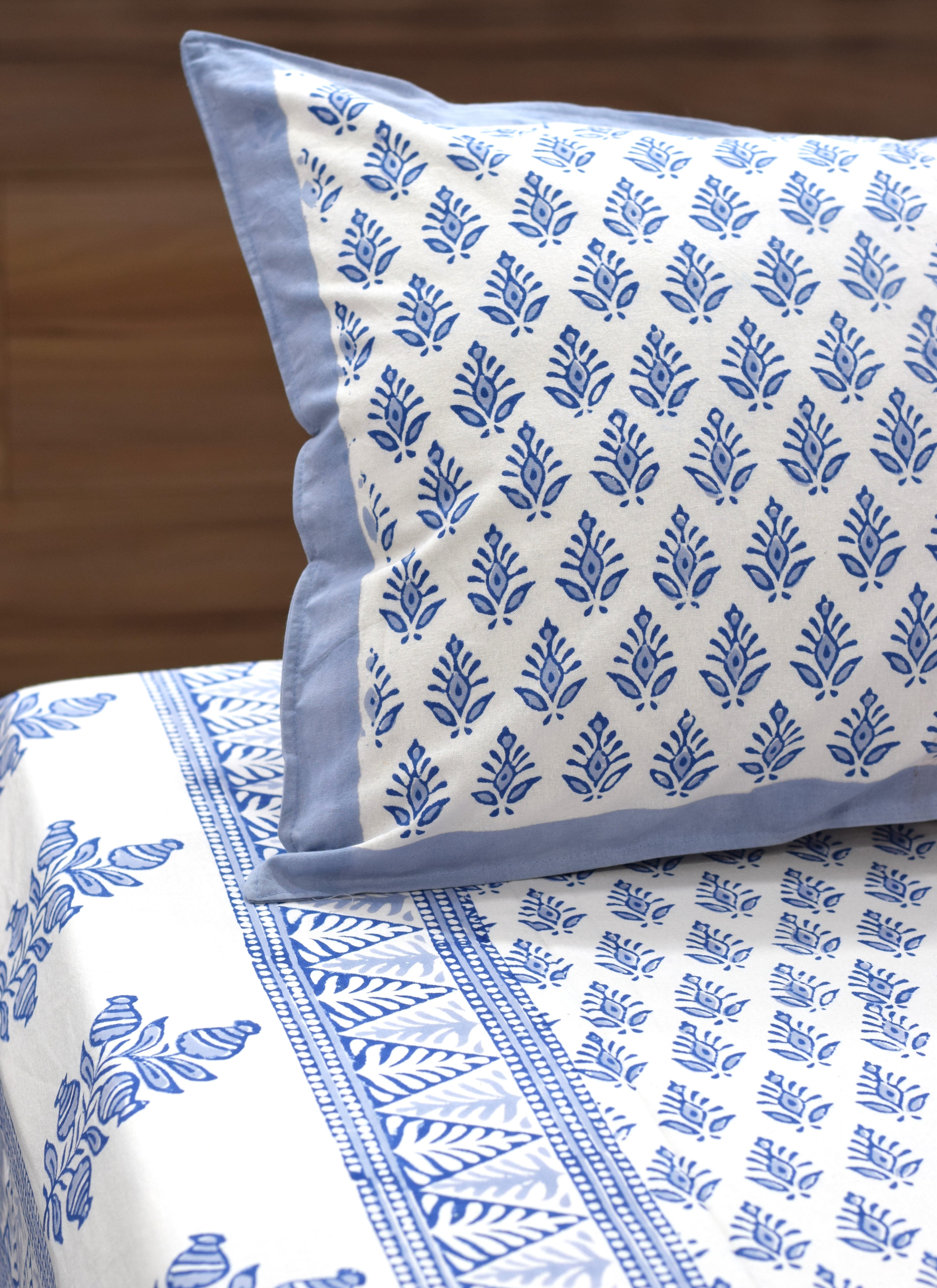Queen Size Cotton Bedsheet with 2 Pillow Covers | Blue & White Floral Hand Block Print | 86 x 104 Inches