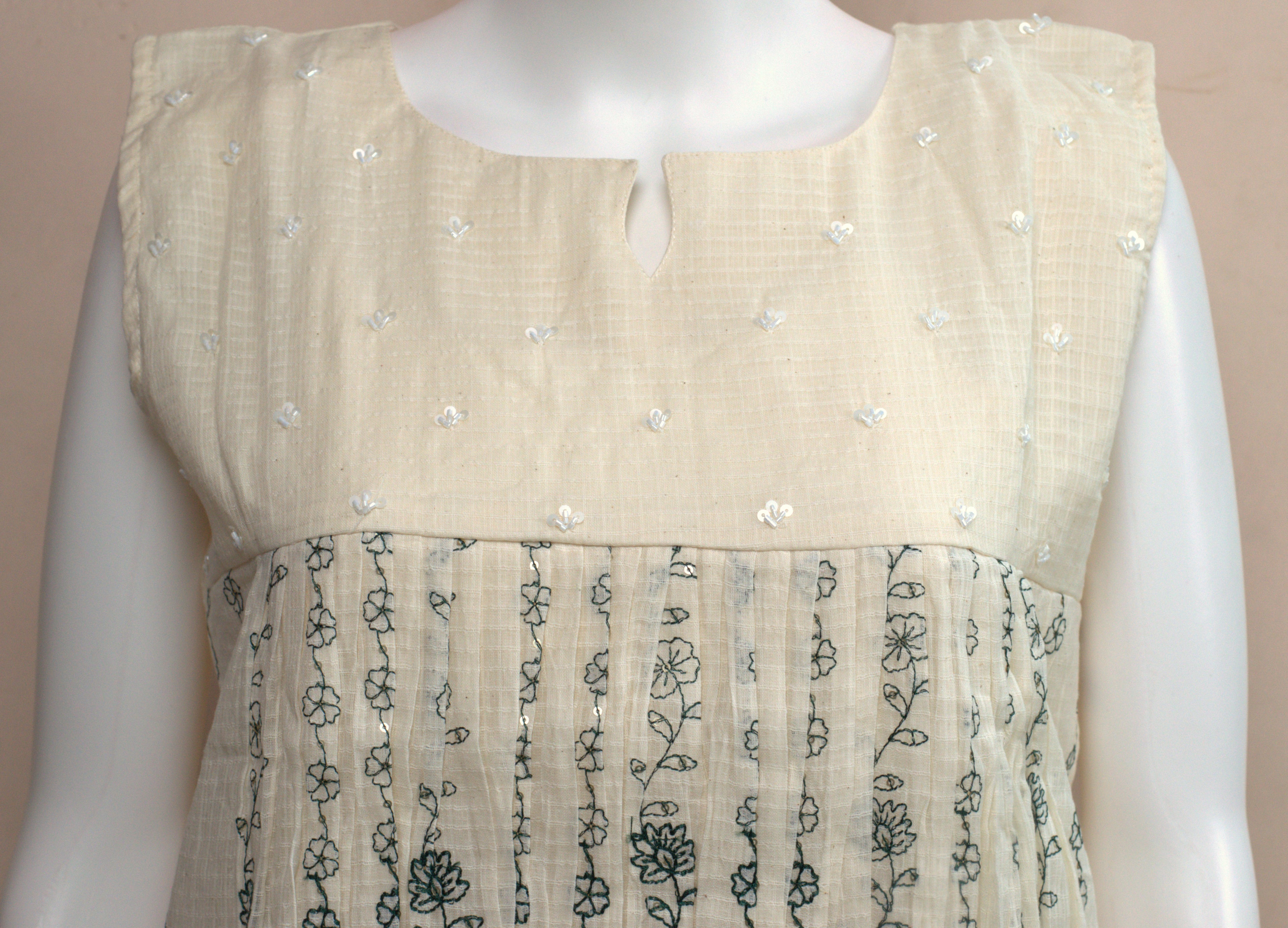 Women's Off-White Printed Sleeveless A-Line Cotton Top | Casual Flared Tunic