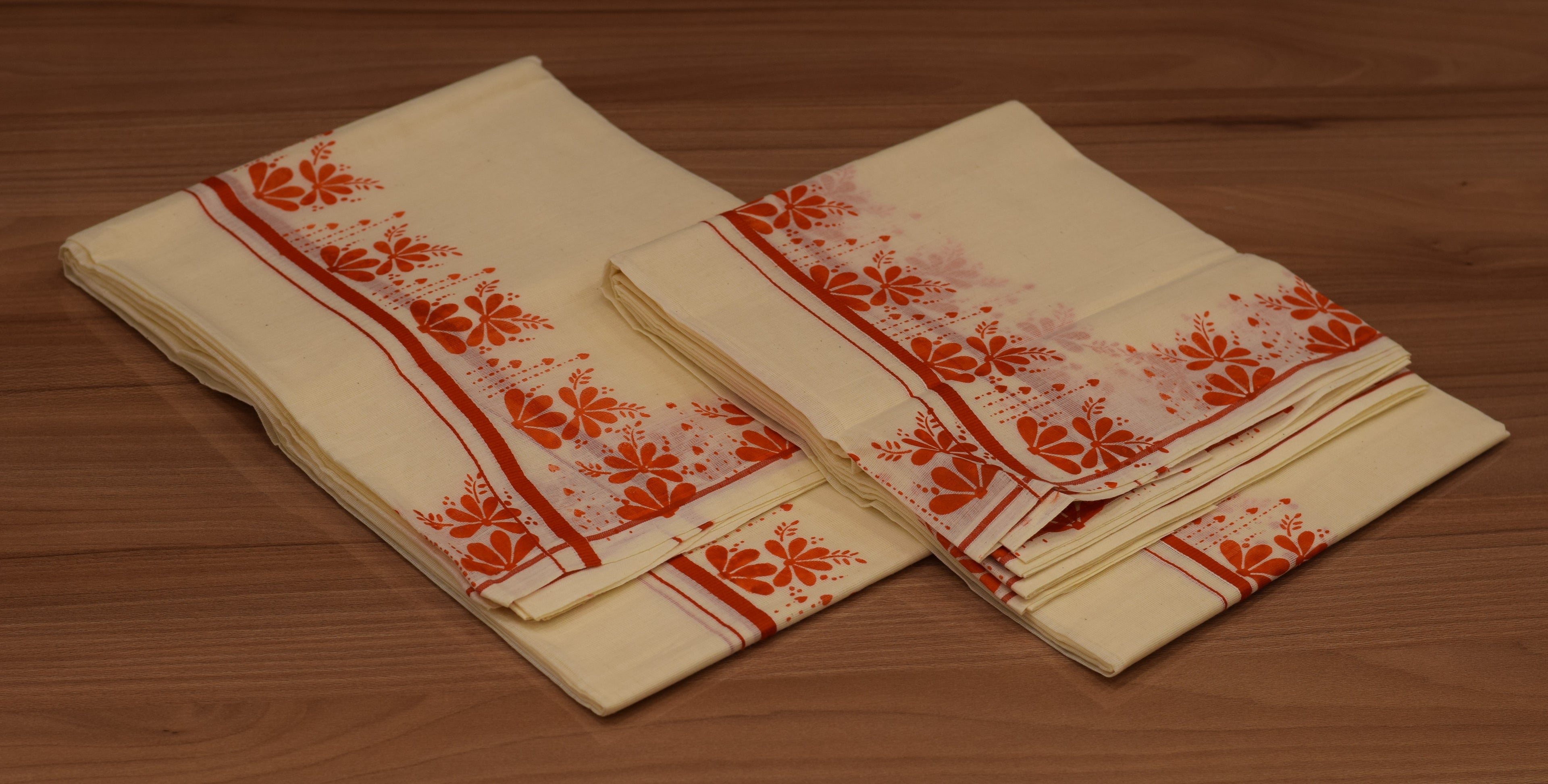 Kerala Kodi Colour Women's Set Mundu 2.80 Meter – Off White with Orange Floral Border | Traditional Kerala Ethnic Wear