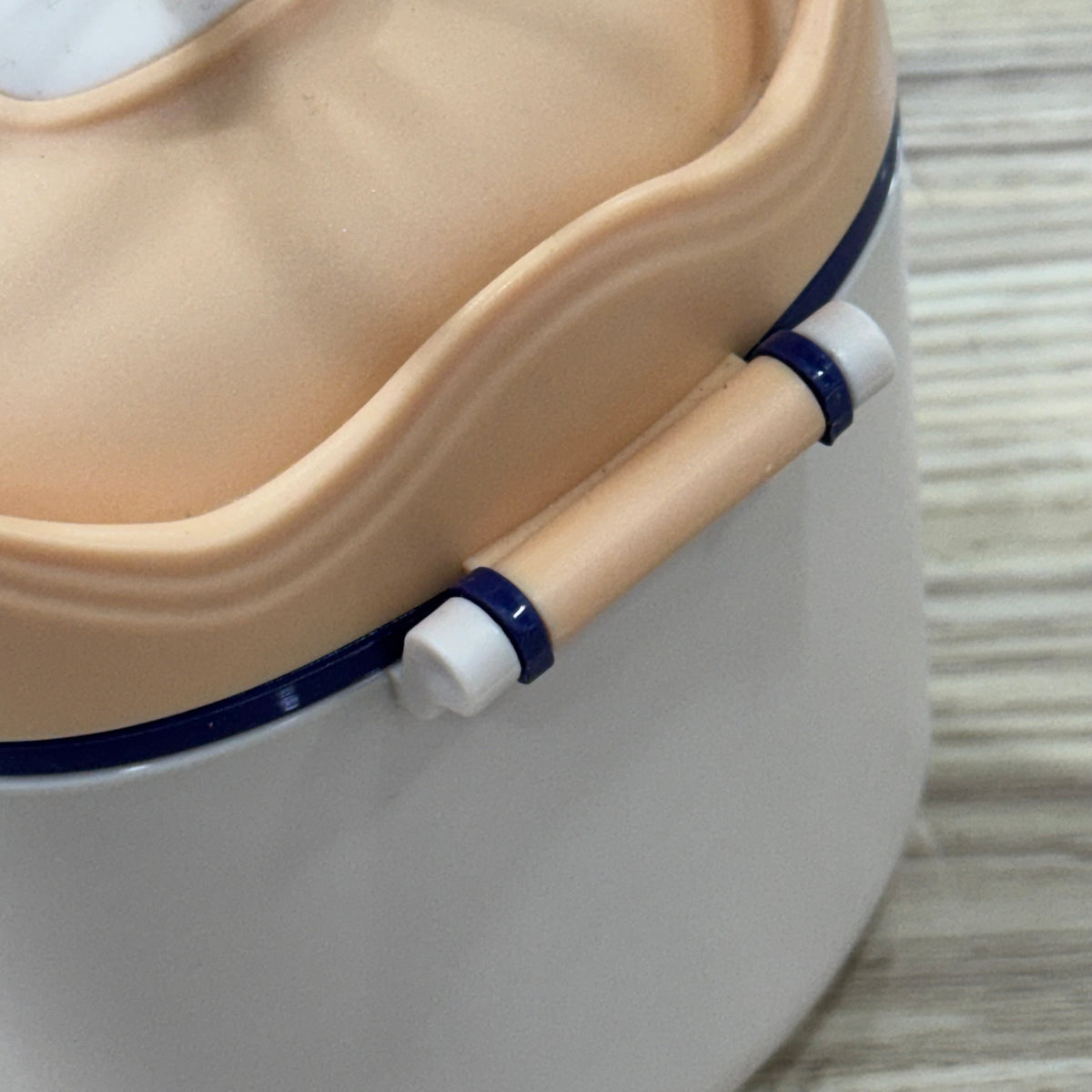 Portable Baby Formula Dispenser & Milk Powder Container with Scoop