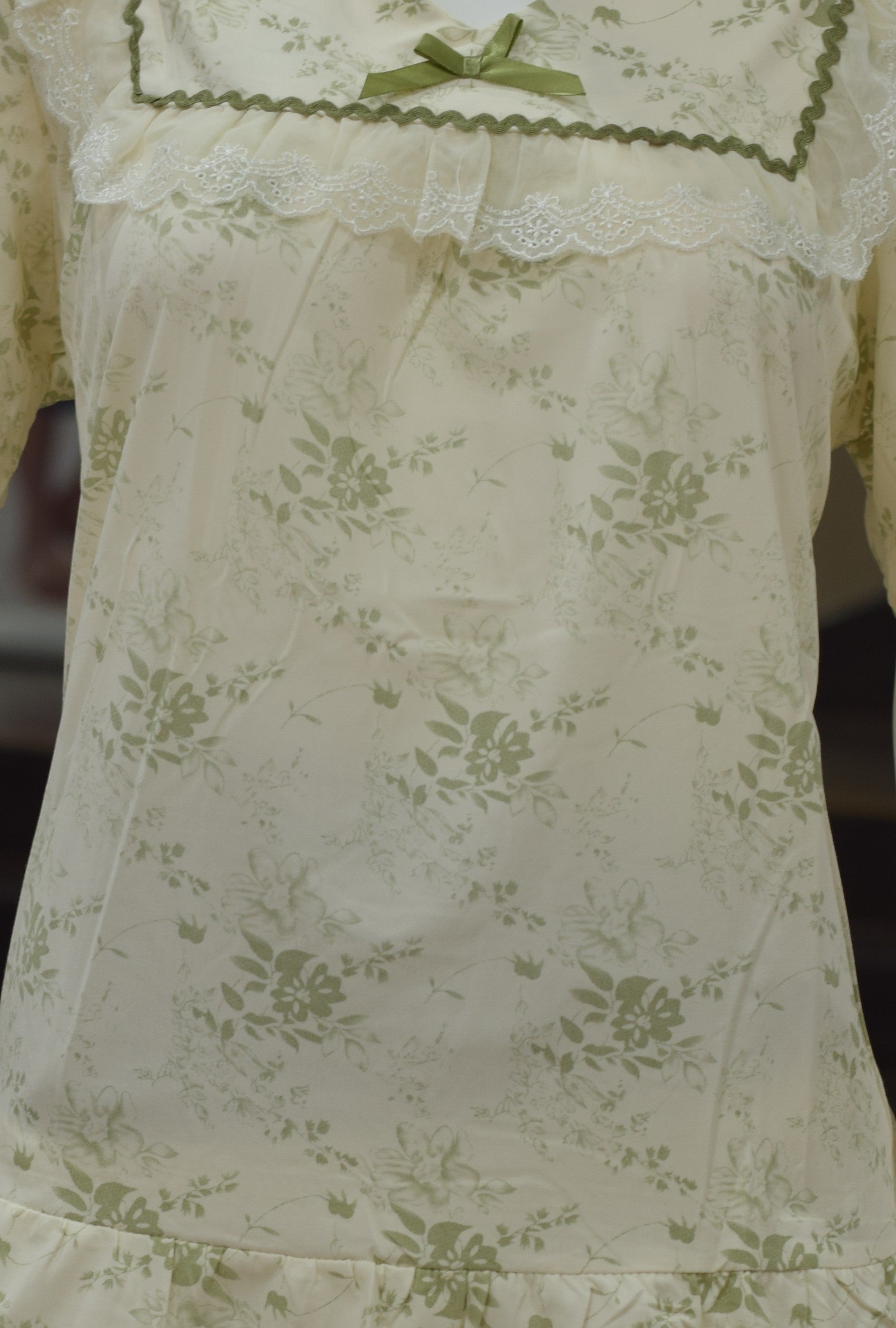 Floral Lace Trim Night Dress Set - Cream & Olive Green